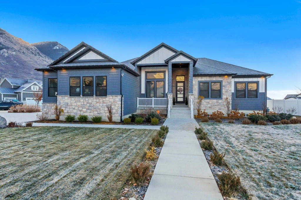 1121 E 2600 N, North Ogden