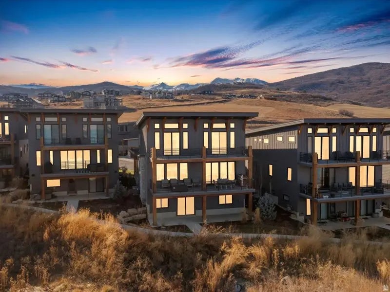 746 S 6300 E, Huntsville