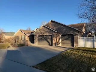 9851 S Birdie Way, South Jordan