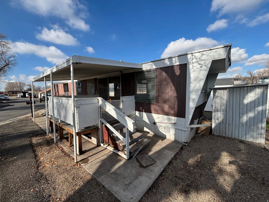 153 E Garden Park Cir, South Salt Lake