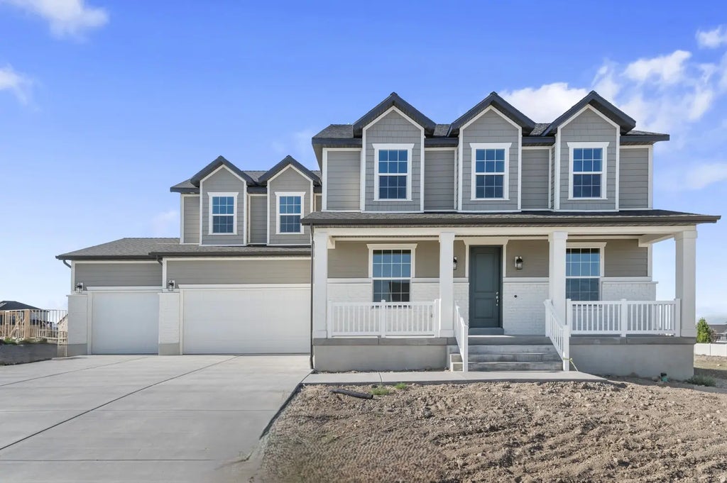 566 W Coyote Ridge Rd, Grantsville