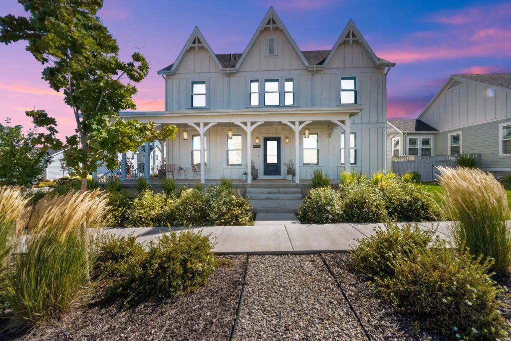 6889 W Lake Ave, South Jordan