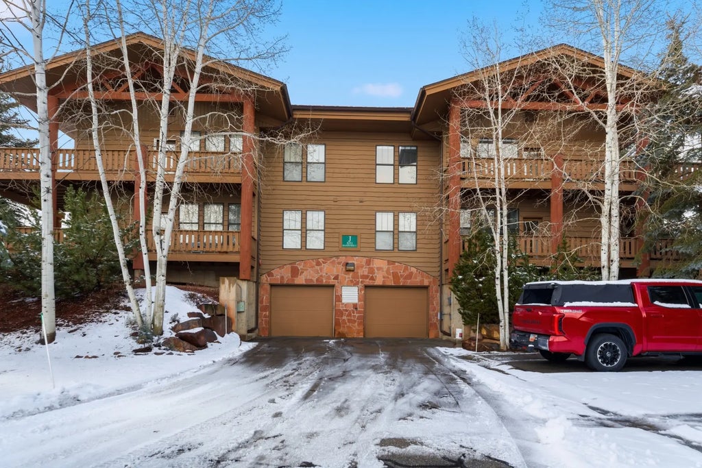 8251 Meadowview Ct J24, Park City