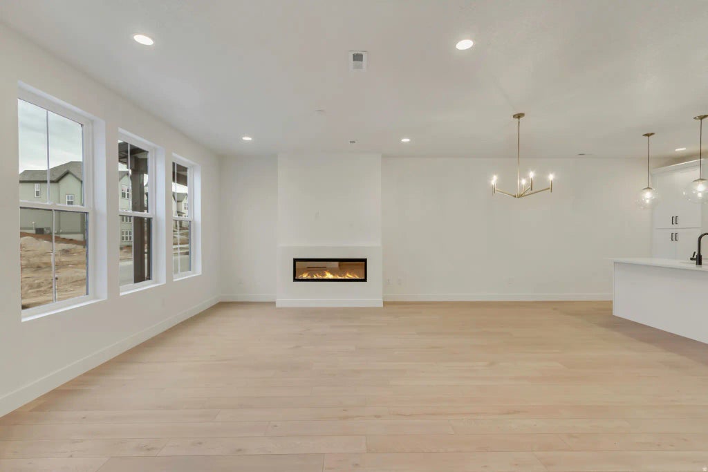 6996 W Hidden Hills Way 182, West Jordan