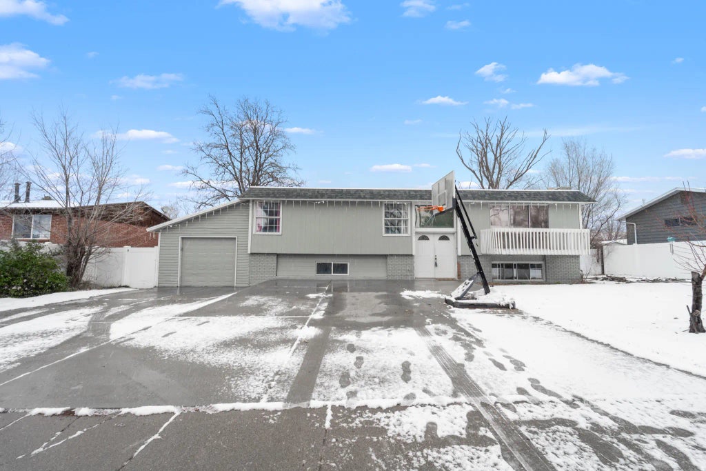 1371 E Sudbury Ave S, Sandy