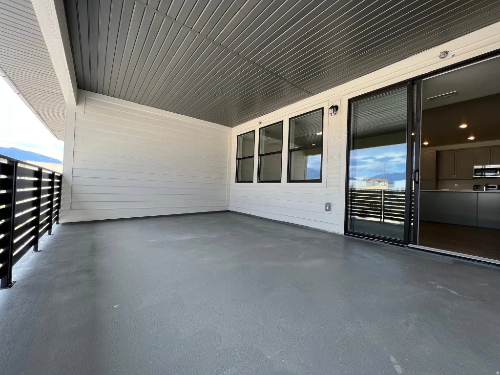 736 W Blue Magic Ln S R204, Midvale