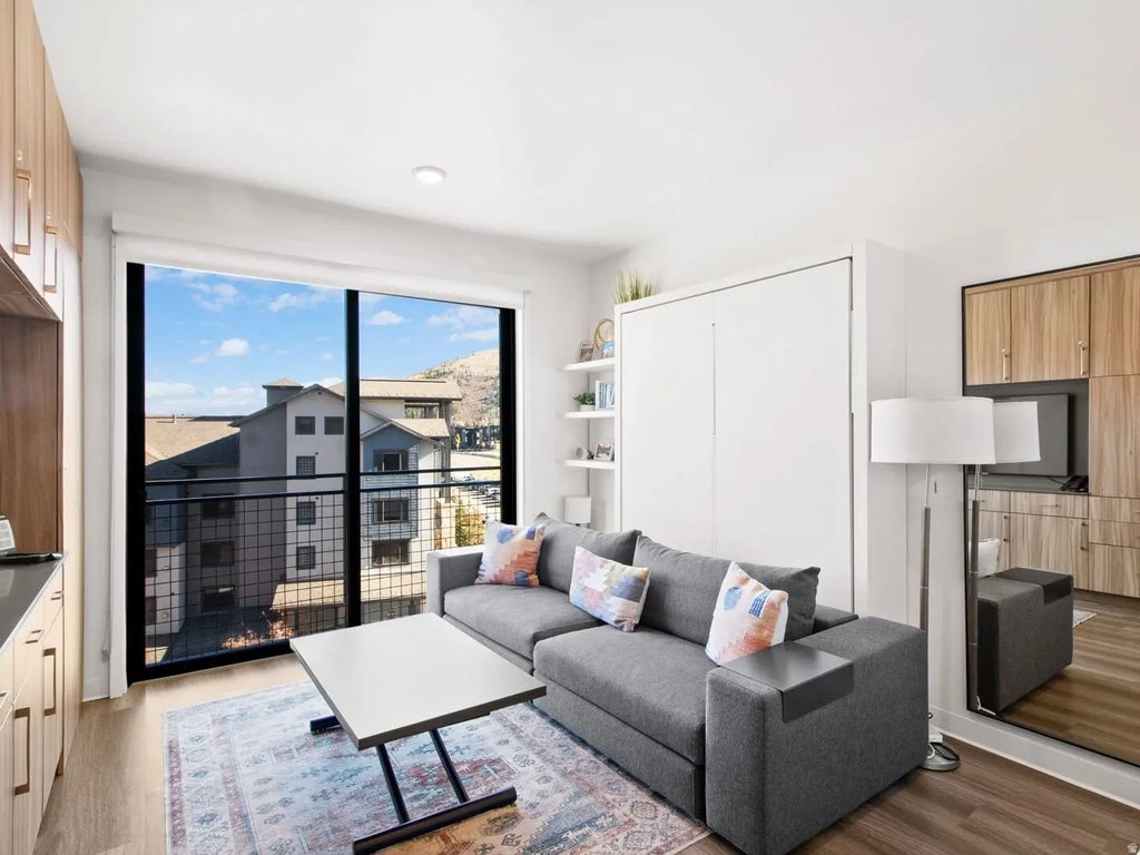 2670 Canyons Resort Dr 405, Park City