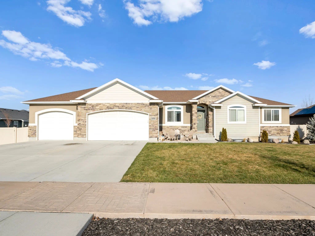 579 E Coach Ln S, Grantsville