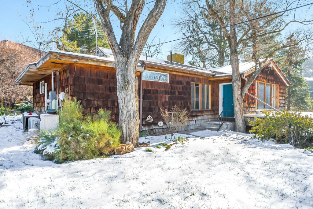 7609 S 2700 E, Cottonwood Heights