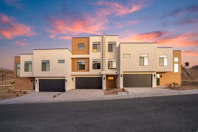 2763 W Becco Trl 15, St. George