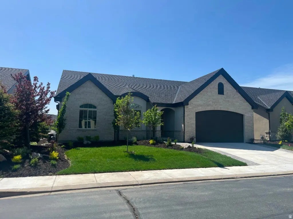 15734 S Rolling Bluff Dr, Draper (UT Cnty)
