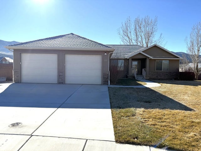 320 S 1125 W, Parowan