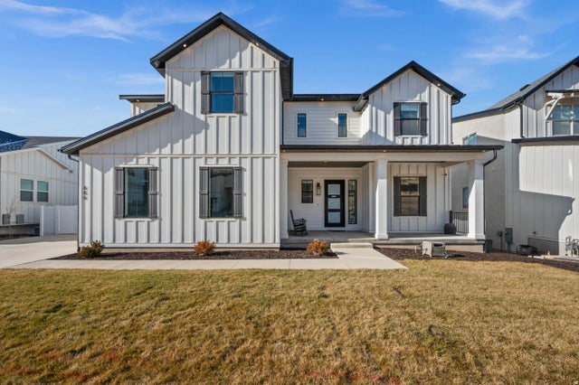 886 S Winter Ln, North Salt Lake