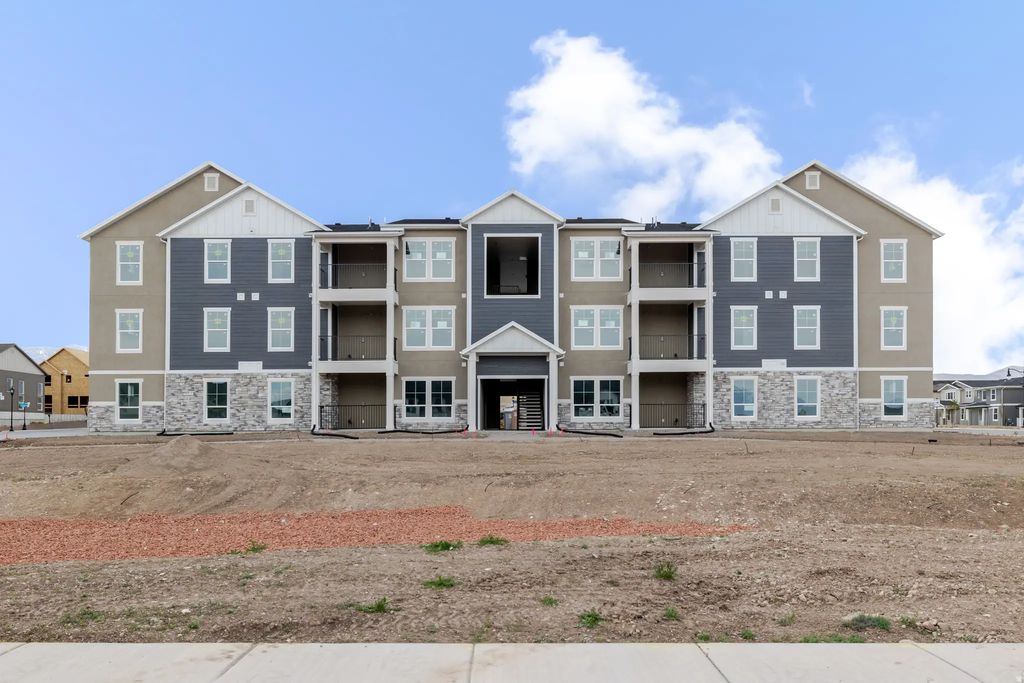 12719 S Waterpocket Ln A303, Herriman