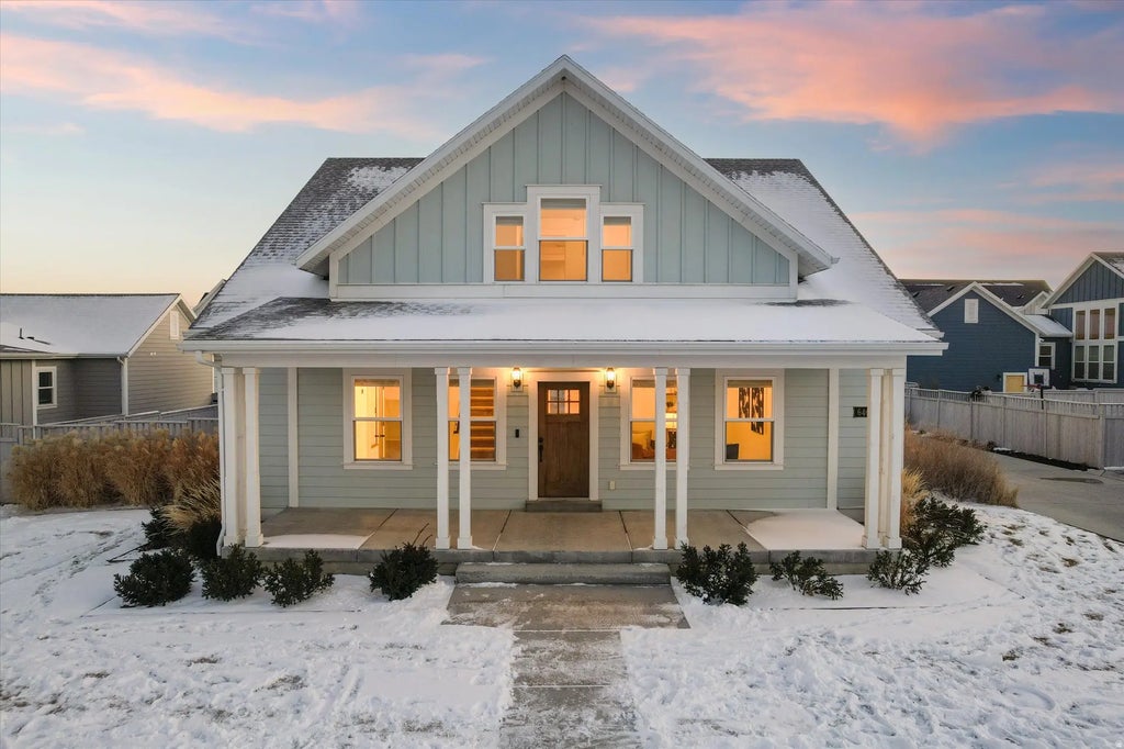 6463 W Bethany Way, South Jordan