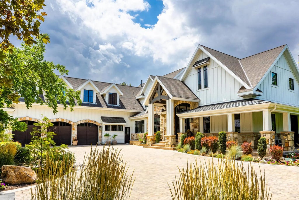 9456 S Redwood Rd W, South Jordan