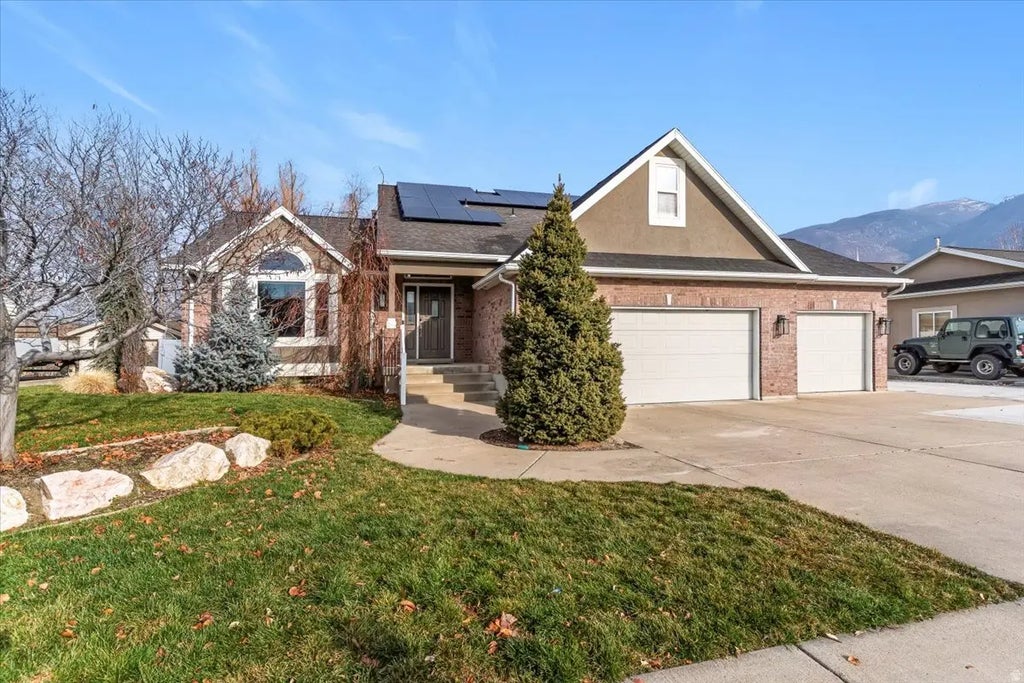 438 W 1050 N, Centerville