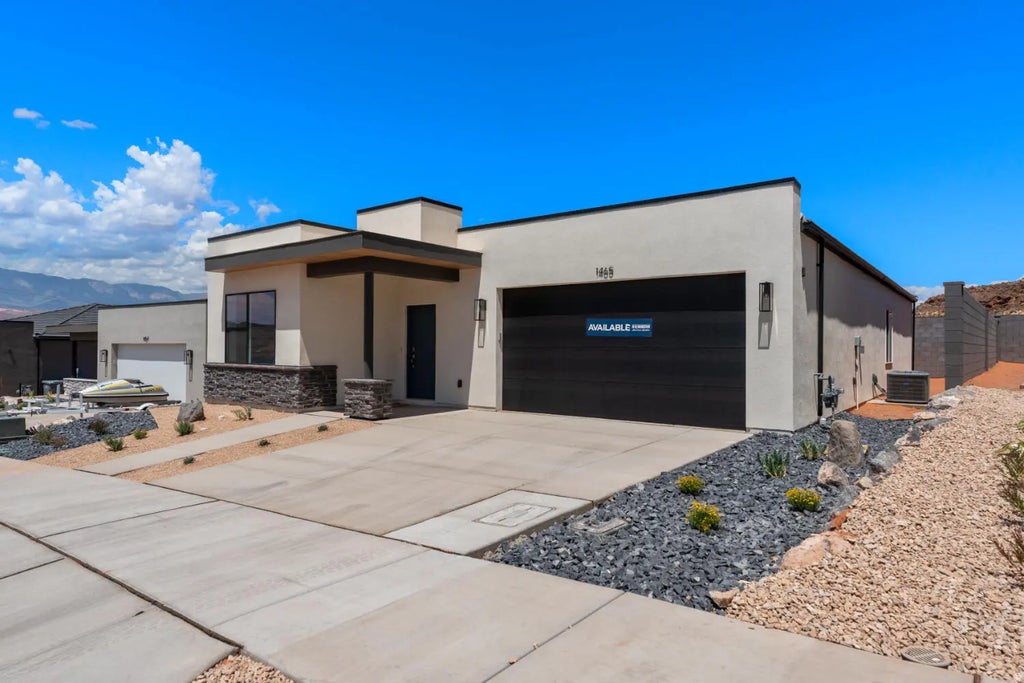 1919 S Queens Garden Dr 4258, Washington