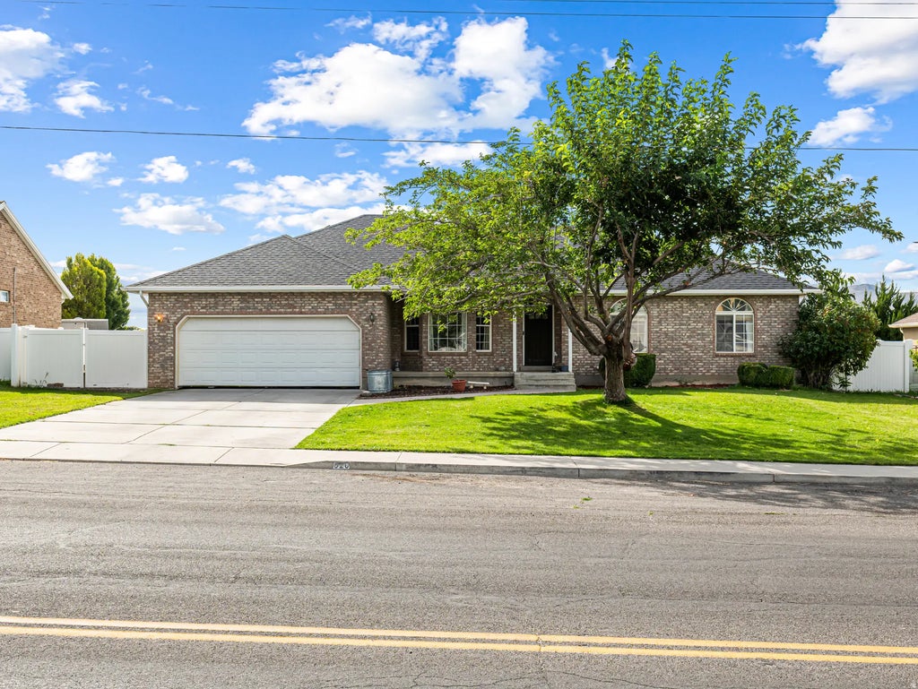 826 S 600 E, Payson