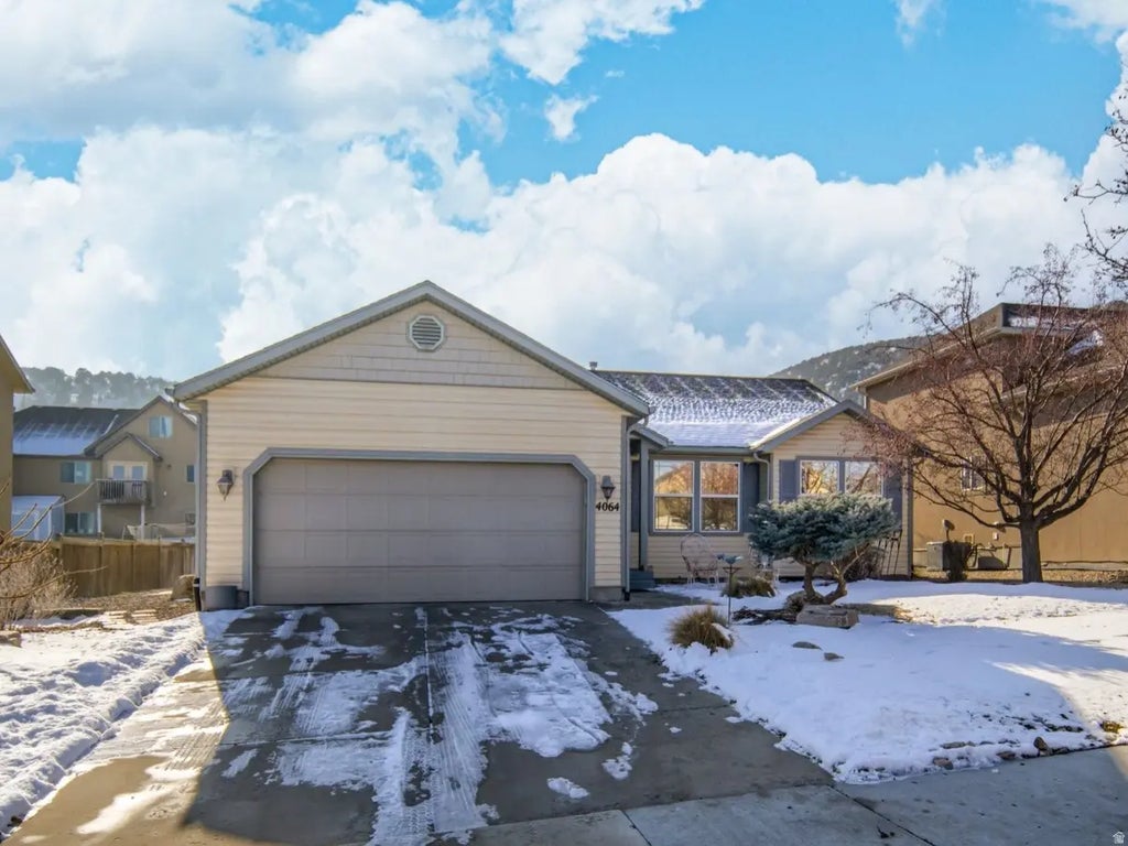 4064 E South Pass Rd, Eagle Mountain