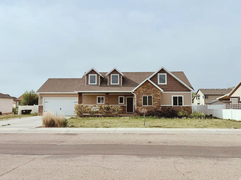 102 E 1800 S, Roosevelt