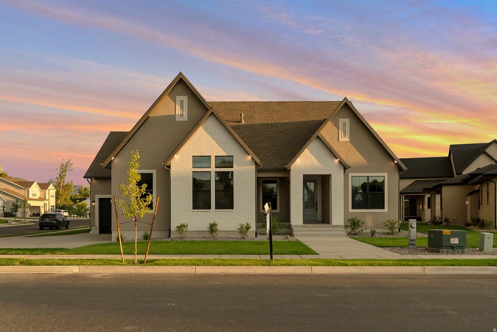 551 W Summerhill Ln, Centerville