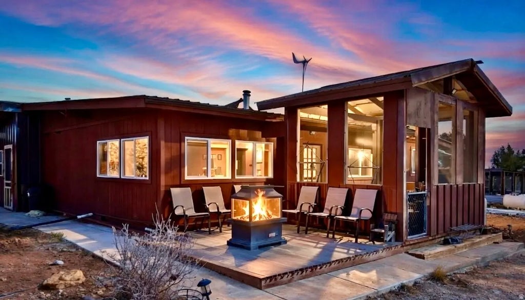 33 Rosie Ln, Monticello