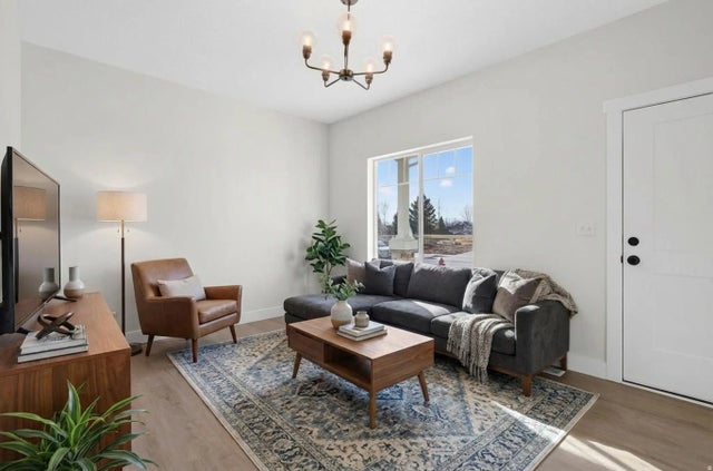 5776 S Tripp Ln W, Murray