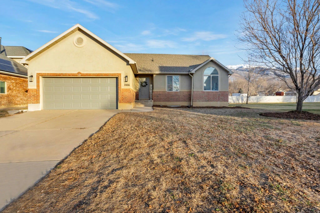 7466 S 1980 E, South Weber