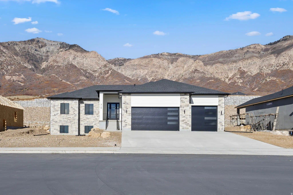 710 E Mountain Road N, North Ogden