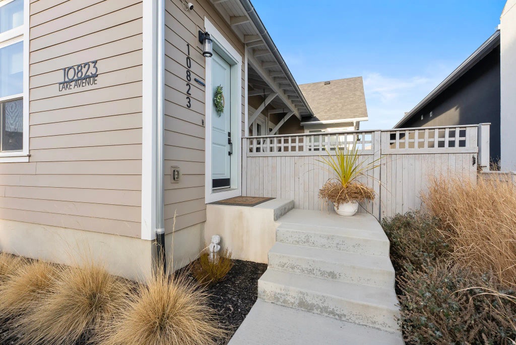 10823 S Lake Ave, South Jordan