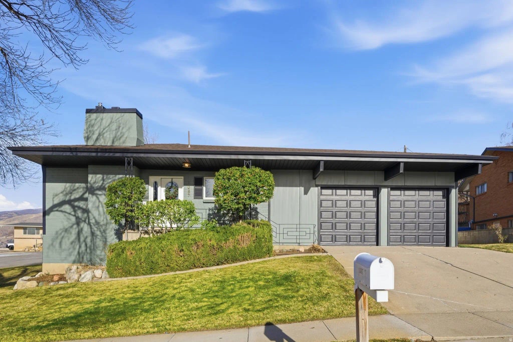 1087 Arlington Way, Bountiful