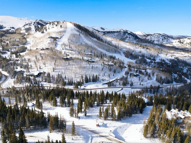 207 White Pine Canyon Rd 207, Park City