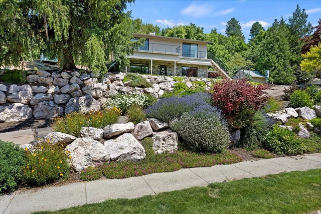 2391 Kays Creek Dr, Layton