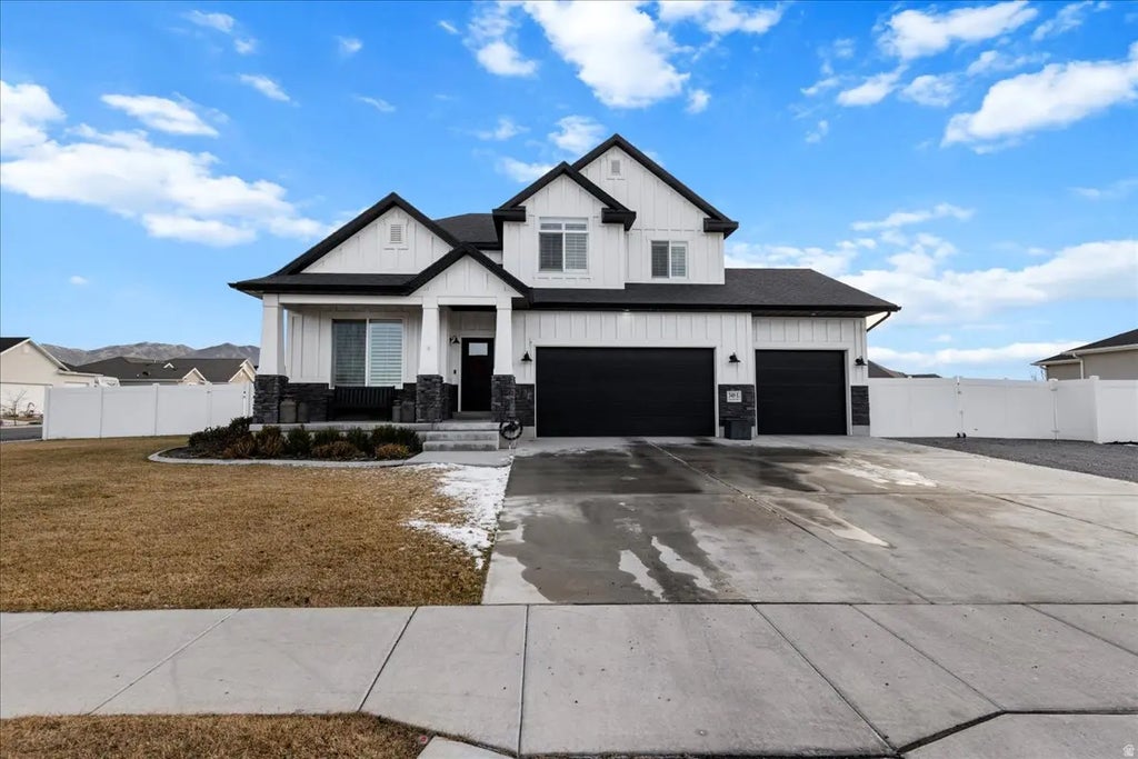 348 E Coventry Way, Stansbury Park