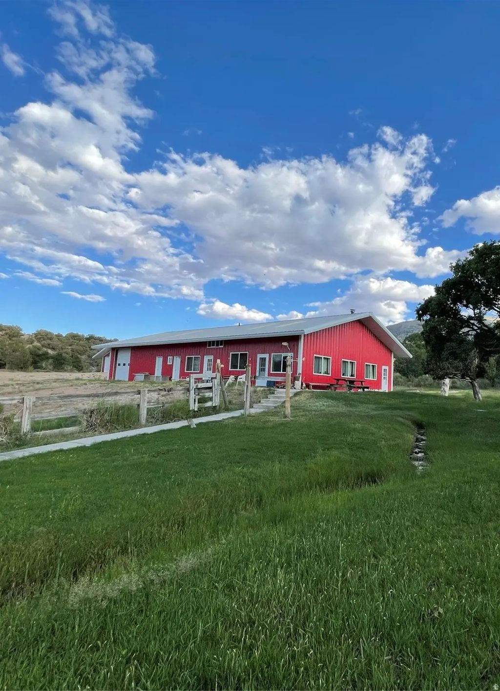 N/A, Hanksville