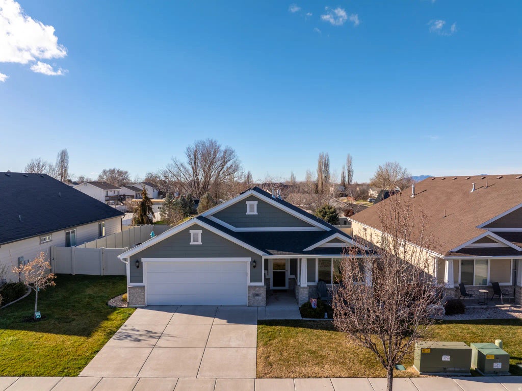 1881 N 2350 W 110, Clinton