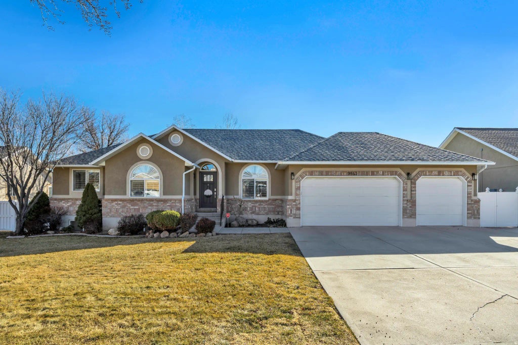 9843 S Tee Box Dr, South Jordan