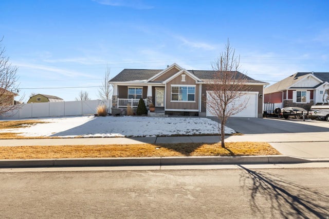 6563 W Peacemaker Way, Herriman