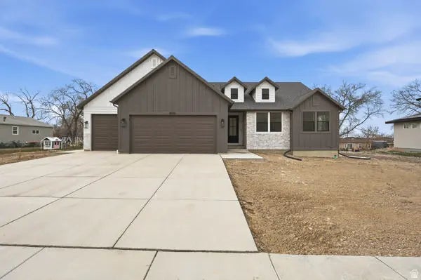 8035 N Park Ln E 2, Lake Point