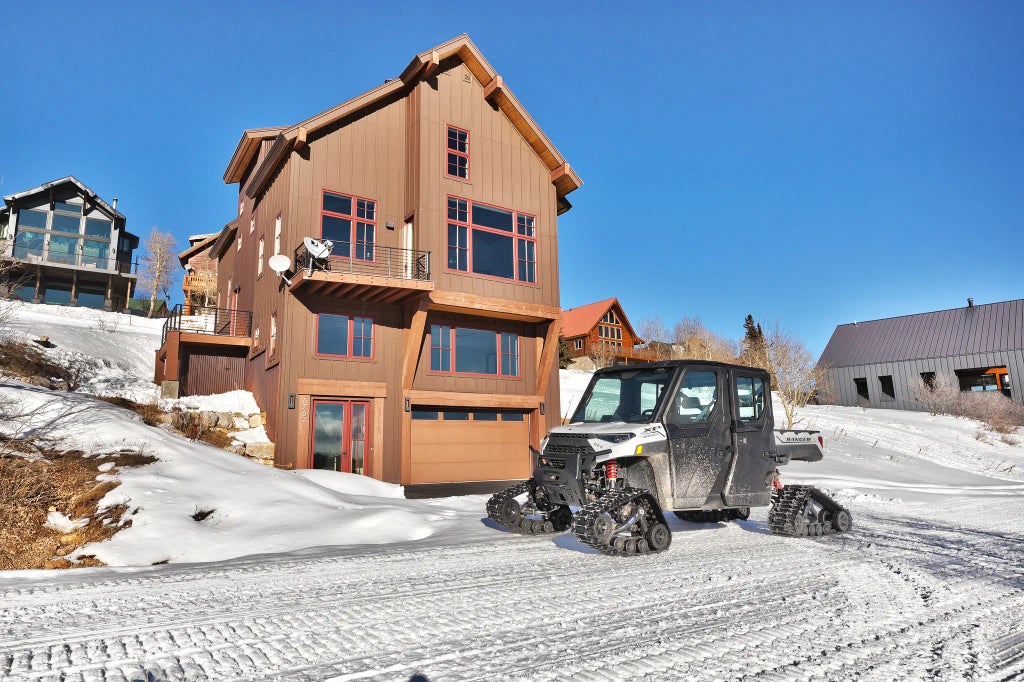 6762 E 6675 N 37, Eden