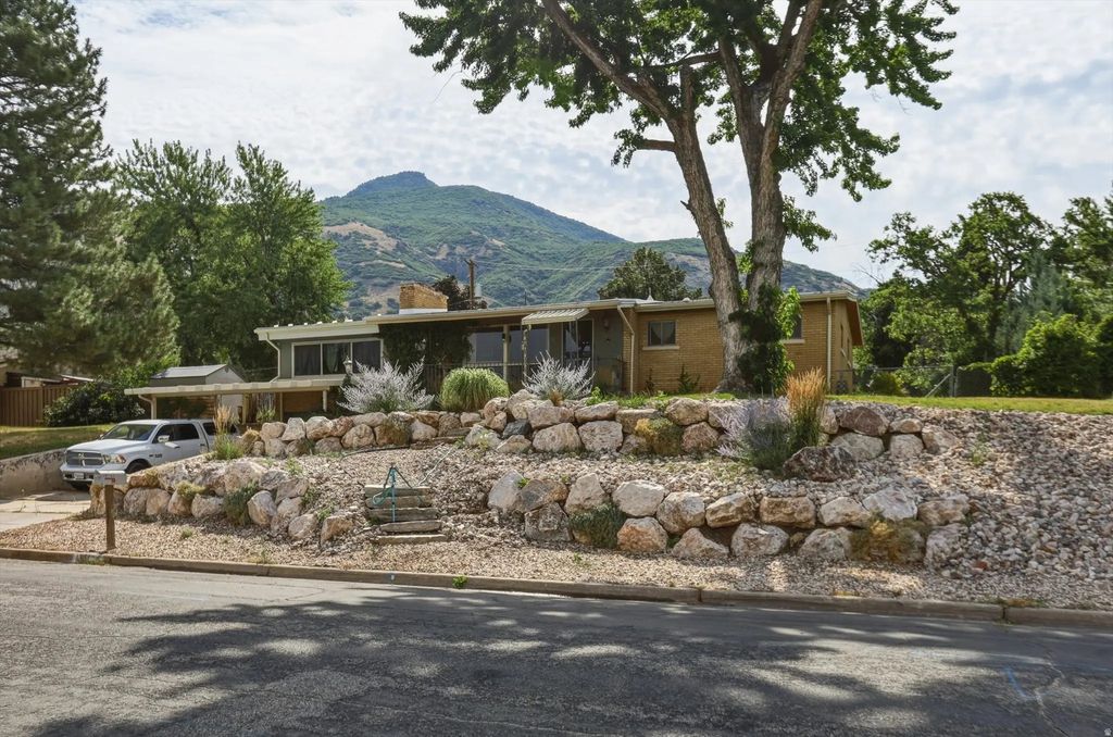 4102 Edgehill Dr, Ogden