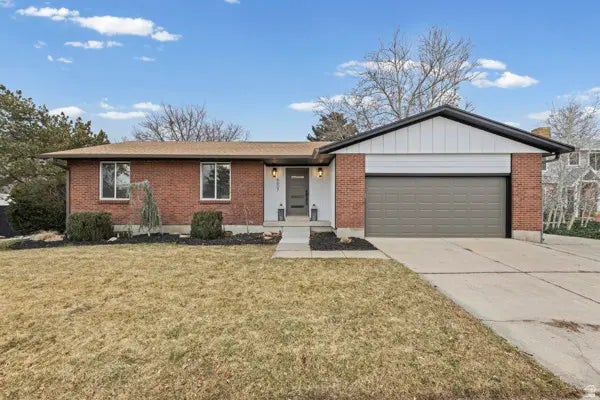 6607 S 2300 E, Cottonwood Heights