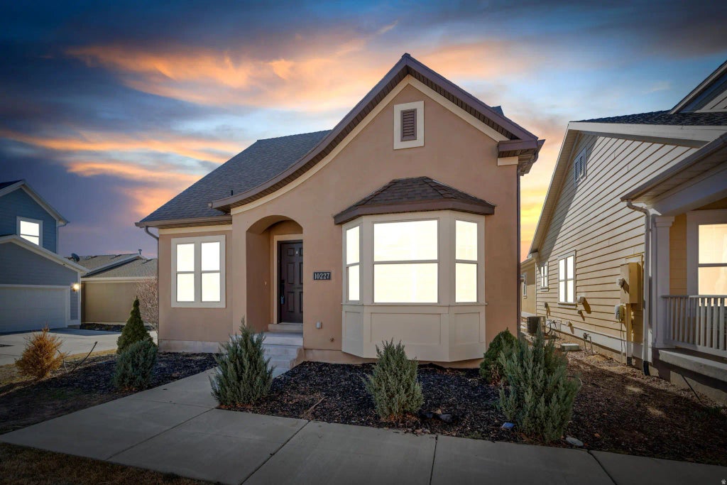 10227 S Oquirrh Lake Rd, South Jordan