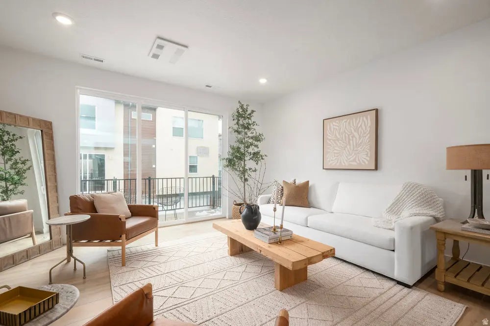 1641 E Meetinghouse Ct 4-103, Millcreek