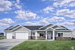 982 S 4475 W 122, West Point