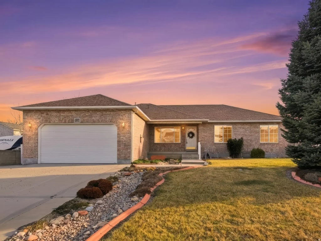 4551 W Bingham Park Dr S, West Jordan