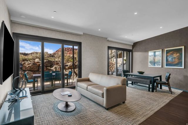 1400 E Black Desert Dr 11107, Ivins