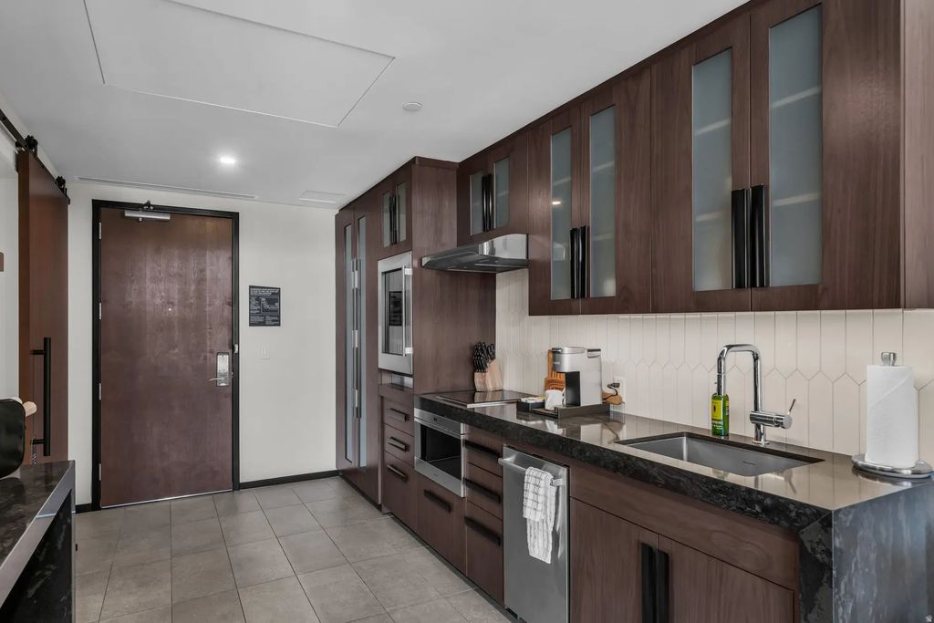 1500 E Black Desert Dr 46327, Ivins
