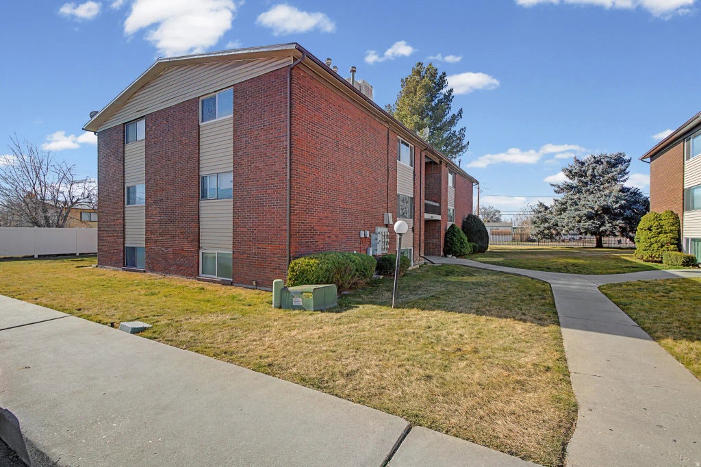 4005 S 300 E 25, Millcreek